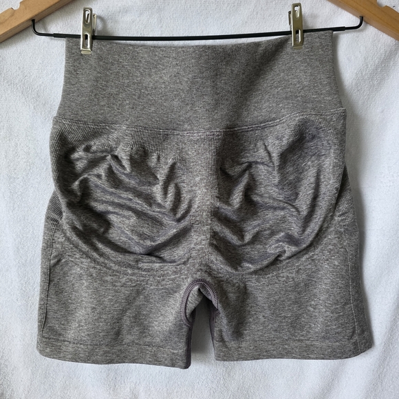 🧡 Lift Contour Seamless Shorts - Picture 3 of 5